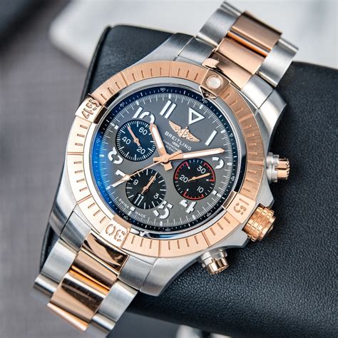 Breitling super avenger b01